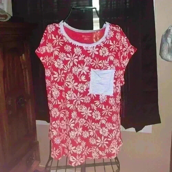 No boundaries blouse NWT - Picture 3 of 4